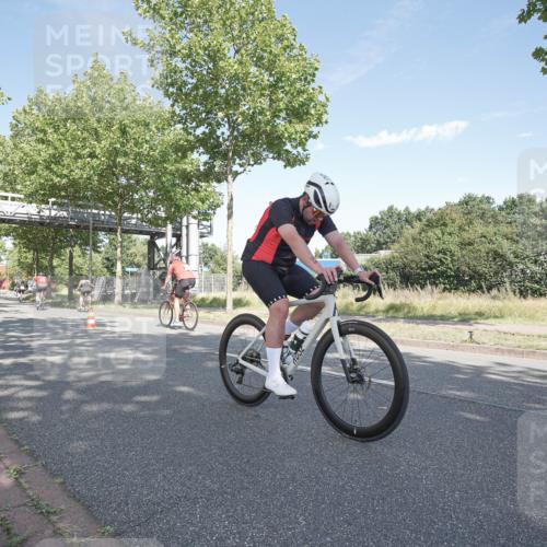09.08.2026 - GEWOBA Citytriathlon Bremen Michael Burmester http://msf.ph/oto/9954096 09.08.2026 10:55:12 Radfahren 53, 123, 169, 187, 201, 471, 513, 530 meine-sportfotos.de