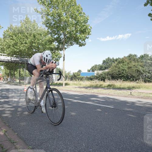09.08.2026 - GEWOBA Citytriathlon Bremen Michael Burmester http://msf.ph/oto/9954108 09.08.2026 10:55:24 Radfahren 53, 123, 169, 187, 237, 527 meine-sportfotos.de