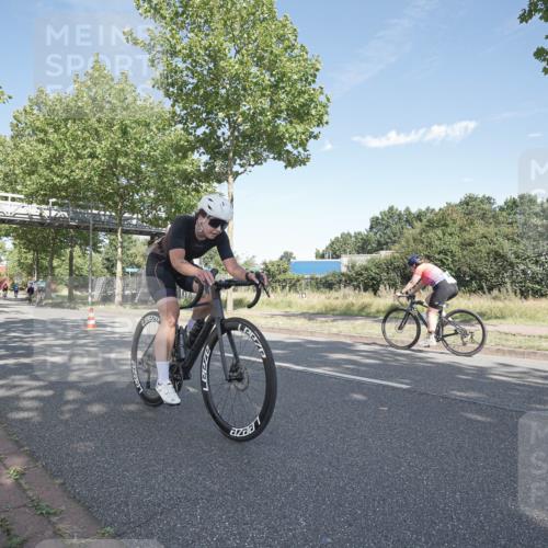 09.08.2026 - GEWOBA Citytriathlon Bremen Michael Burmester http://msf.ph/oto/9954117 09.08.2026 10:55:34 Radfahren 237, 426, 440, 488, 527 meine-sportfotos.de
