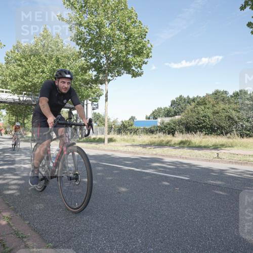 09.08.2026 - GEWOBA Citytriathlon Bremen Michael Burmester http://msf.ph/oto/9954124 09.08.2026 10:55:49 Radfahren 31, 45, 93, 119, 155, 157, 426, 440, 494 meine-sportfotos.de