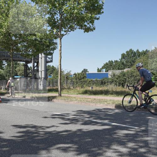09.08.2026 - GEWOBA Citytriathlon Bremen Michael Burmester http://msf.ph/oto/9954171 09.08.2026 14:28:13 Radfahren 41, 67, 72, 85, 100, 113, 331, 444 meine-sportfotos.de
