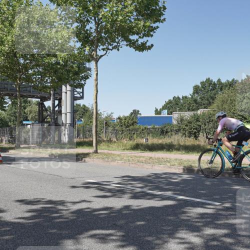 09.08.2026 - GEWOBA Citytriathlon Bremen Michael Burmester http://msf.ph/oto/9954201 09.08.2026 14:28:48 Radfahren 13, 50, 84, 109, 114, 124, 129, 150, 155, 350, 498 meine-sportfotos.de