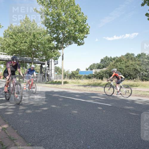 09.08.2026 - GEWOBA Citytriathlon Bremen Michael Burmester http://msf.ph/oto/9954202 09.08.2026 10:56:56 Radfahren 35, 75, 85, 113, 147, 149, 399, 460, 480 meine-sportfotos.de