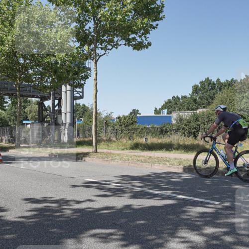 09.08.2026 - GEWOBA Citytriathlon Bremen Michael Burmester http://msf.ph/oto/9954203 09.08.2026 14:28:50 Radfahren 13, 33, 50, 68, 84, 109, 114, 124, 129, 150, 155, 350, 498 meine-sportfotos.de