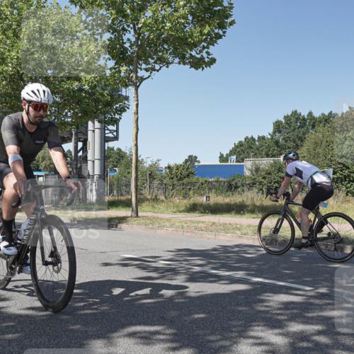 09.08.2026 - GEWOBA Citytriathlon Bremen Michael Burmester http://msf.ph/oto/9954205 09.08.2026 14:28:52 Radfahren 13, 33, 46, 50, 68, 71, 84, 97, 109, 114, 124, 129, 150, 350, 498 meine-sportfotos.de