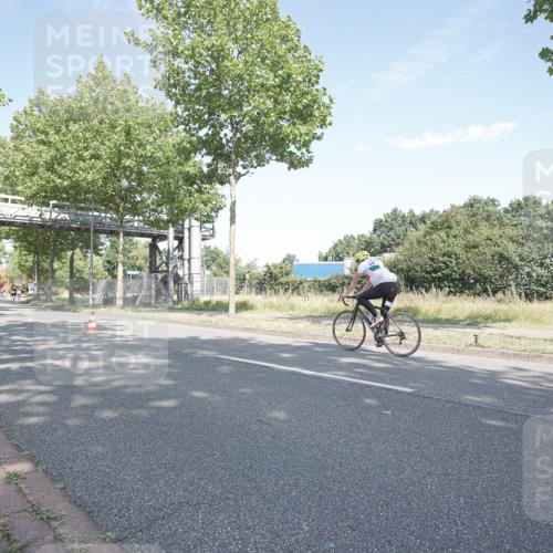 09.08.2026 - GEWOBA Citytriathlon Bremen Michael Burmester http://msf.ph/oto/9954210 09.08.2026 10:57:02 Radfahren 35, 85, 113, 243, 361, 399, 460, 480 meine-sportfotos.de