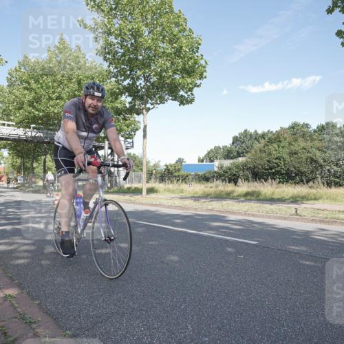 09.08.2026 - GEWOBA Citytriathlon Bremen Michael Burmester http://msf.ph/oto/9954212 09.08.2026 10:57:04 Radfahren 35, 85, 113, 243, 361, 399, 460 meine-sportfotos.de