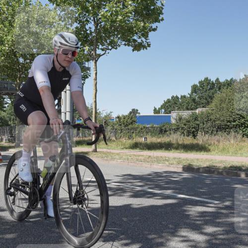 09.08.2026 - GEWOBA Citytriathlon Bremen Michael Burmester http://msf.ph/oto/9954221 09.08.2026 14:29:00 Radfahren 13, 33, 46, 68, 71, 84, 97, 114, 117, 124, 129, 150, 154, 162, 350, 498 meine-sportfotos.de