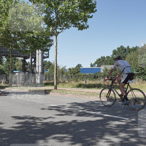 09.08.2026 - GEWOBA Citytriathlon Bremen Michael Burmester http://msf.ph/oto/9954229 09.08.2026 14:29:07 Radfahren 13, 33, 46, 68, 71, 84, 97, 114, 117, 129, 150, 154, 162, 498 meine-sportfotos.de