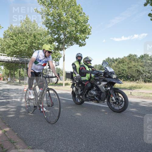 09.08.2026 - GEWOBA Citytriathlon Bremen Michael Burmester http://msf.ph/oto/9954239 09.08.2026 10:57:54 Radfahren 171, 434, 446, 462 meine-sportfotos.de