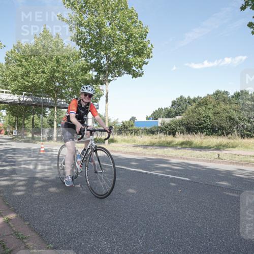 09.08.2026 - GEWOBA Citytriathlon Bremen Michael Burmester http://msf.ph/oto/9954241 09.08.2026 10:57:56 Radfahren 171, 434, 446, 462 meine-sportfotos.de