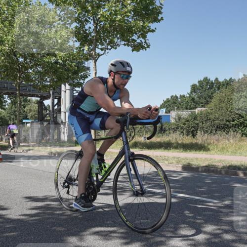 09.08.2026 - GEWOBA Citytriathlon Bremen Michael Burmester http://msf.ph/oto/9954246 09.08.2026 14:29:28 Radfahren 35, 144, 490 meine-sportfotos.de