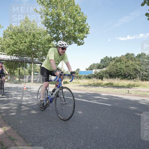 09.08.2026 - GEWOBA Citytriathlon Bremen Michael Burmester http://msf.ph/oto/9954269 09.08.2026 10:59:13 Radfahren 5, 115, 245, 429, 466, 499 meine-sportfotos.de