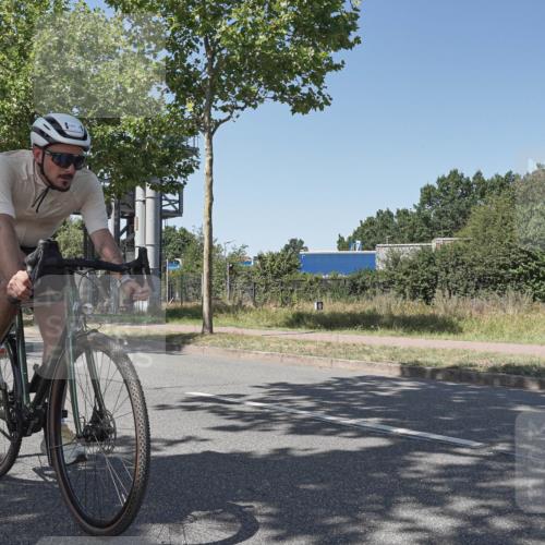 09.08.2026 - GEWOBA Citytriathlon Bremen Michael Burmester http://msf.ph/oto/9954272 09.08.2026 14:29:49 Radfahren 123, 143, 164, 294, 418 meine-sportfotos.de