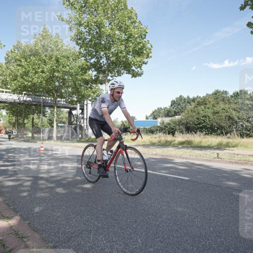09.08.2026 - GEWOBA Citytriathlon Bremen Michael Burmester http://msf.ph/oto/9954296 09.08.2026 11:00:04 Radfahren 49 meine-sportfotos.de