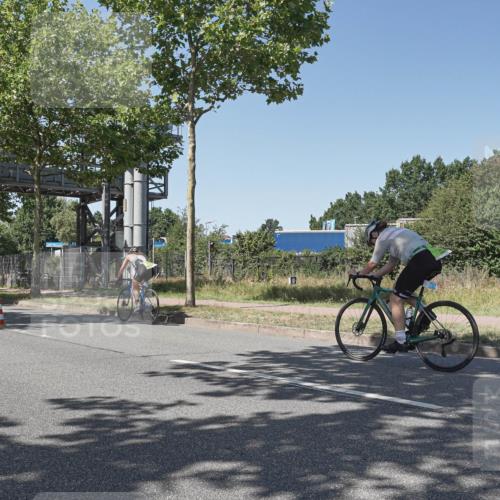09.08.2026 - GEWOBA Citytriathlon Bremen Michael Burmester http://msf.ph/oto/9954313 09.08.2026 14:30:15 Radfahren 26, 137, 139, 169, 279, 304, 401, 407 meine-sportfotos.de