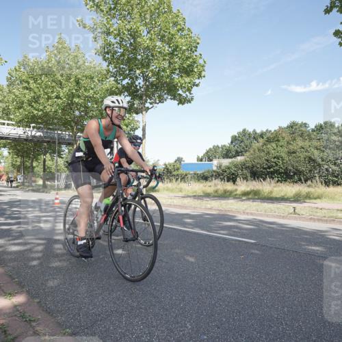 09.08.2026 - GEWOBA Citytriathlon Bremen Michael Burmester http://msf.ph/oto/9954314 09.08.2026 11:00:38 Radfahren 73, 91, 127, 161, 165, 415, 424, 425 meine-sportfotos.de