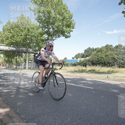 09.08.2026 - GEWOBA Citytriathlon Bremen Michael Burmester http://msf.ph/oto/9954319 09.08.2026 11:00:42 Radfahren 73, 91, 127, 161, 165, 424, 425 meine-sportfotos.de