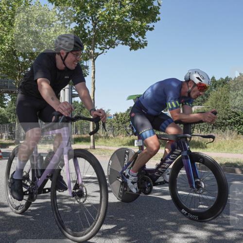 09.08.2026 - GEWOBA Citytriathlon Bremen Michael Burmester http://msf.ph/oto/9954324 09.08.2026 14:30:28 Radfahren 26, 27, 79, 118, 159, 169, 270, 374, 433 meine-sportfotos.de