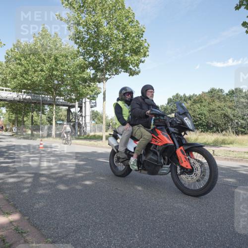 09.08.2026 - GEWOBA Citytriathlon Bremen Michael Burmester http://msf.ph/oto/9954329 09.08.2026 11:00:55 Radfahren 69, 77, 127, 435 meine-sportfotos.de