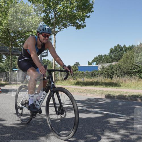 09.08.2026 - GEWOBA Citytriathlon Bremen Michael Burmester http://msf.ph/oto/9954332 09.08.2026 14:30:32 Radfahren 26, 27, 36, 79, 118, 159, 169, 186, 270, 374, 433 meine-sportfotos.de