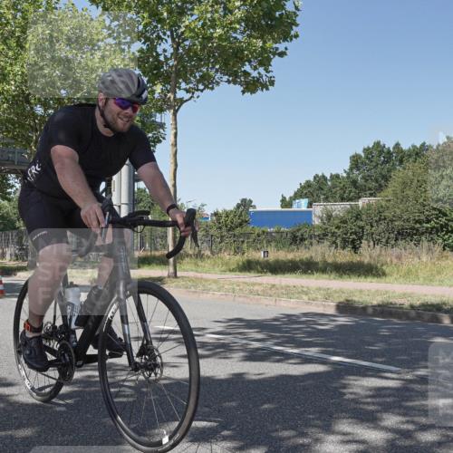 09.08.2026 - GEWOBA Citytriathlon Bremen Michael Burmester http://msf.ph/oto/9954342 09.08.2026 14:30:42 Radfahren 27, 36, 45, 54, 73, 91, 105, 118, 128, 135, 159, 186, 200, 270, 374, 433 meine-sportfotos.de