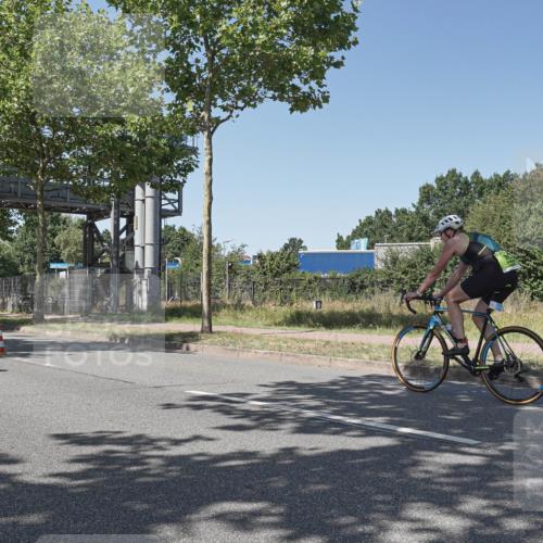 09.08.2026 - GEWOBA Citytriathlon Bremen Michael Burmester http://msf.ph/oto/9954354 09.08.2026 14:30:54 Radfahren 45, 54, 60, 73, 91, 92, 105, 125, 128, 135, 200, 353 meine-sportfotos.de