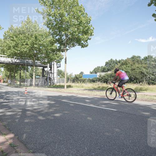 09.08.2026 - GEWOBA Citytriathlon Bremen Michael Burmester http://msf.ph/oto/9954355 09.08.2026 11:01:50 Radfahren 9, 469 meine-sportfotos.de