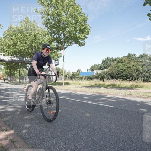 09.08.2026 - GEWOBA Citytriathlon Bremen Michael Burmester http://msf.ph/oto/9954363 09.08.2026 11:02:16 Radfahren 71, 431, 512 meine-sportfotos.de