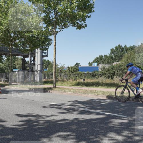 09.08.2026 - GEWOBA Citytriathlon Bremen Michael Burmester http://msf.ph/oto/9954364 09.08.2026 14:30:57 Radfahren 45, 54, 60, 73, 91, 92, 98, 105, 125, 200, 353 meine-sportfotos.de