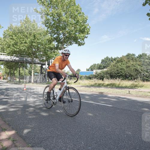 09.08.2026 - GEWOBA Citytriathlon Bremen Michael Burmester http://msf.ph/oto/9954379 09.08.2026 11:03:41 Radfahren 199, 525 meine-sportfotos.de