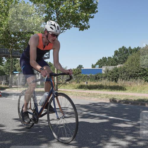 09.08.2026 - GEWOBA Citytriathlon Bremen Michael Burmester http://msf.ph/oto/9954388 09.08.2026 14:31:28 Radfahren 24, 52, 295 meine-sportfotos.de