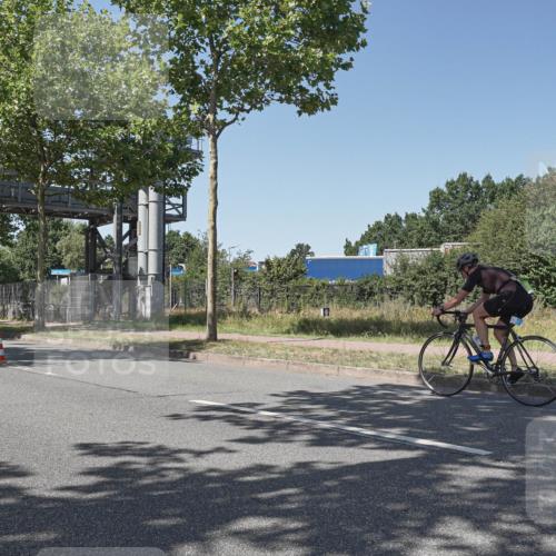 09.08.2026 - GEWOBA Citytriathlon Bremen Michael Burmester http://msf.ph/oto/9954430 09.08.2026 14:32:20 Radfahren 83, 111 meine-sportfotos.de