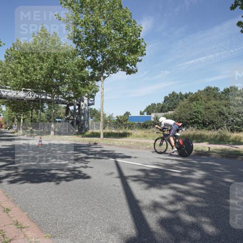 09.08.2026 - GEWOBA Citytriathlon Bremen Michael Burmester http://msf.ph/oto/9954433 09.08.2026 11:53:12 Radfahren  meine-sportfotos.de