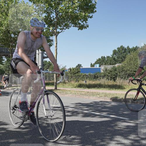 09.08.2026 - GEWOBA Citytriathlon Bremen Michael Burmester http://msf.ph/oto/9954446 09.08.2026 14:32:35 Radfahren 2, 22, 44, 76, 83, 396 meine-sportfotos.de