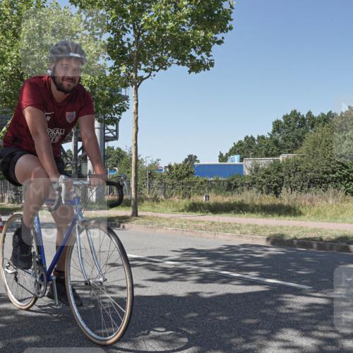 09.08.2026 - GEWOBA Citytriathlon Bremen Michael Burmester http://msf.ph/oto/9954450 09.08.2026 14:32:40 Radfahren 2, 22, 44, 76, 83, 396 meine-sportfotos.de