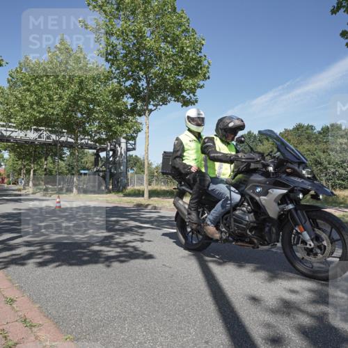 09.08.2026 - GEWOBA Citytriathlon Bremen Michael Burmester http://msf.ph/oto/9954463 09.08.2026 12:02:11 Radfahren  meine-sportfotos.de