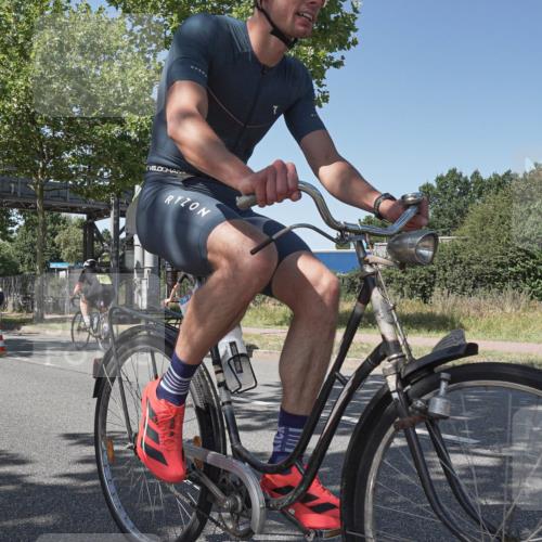 09.08.2026 - GEWOBA Citytriathlon Bremen Michael Burmester http://msf.ph/oto/9954464 09.08.2026 14:32:46 Radfahren 2, 44, 76, 396 meine-sportfotos.de