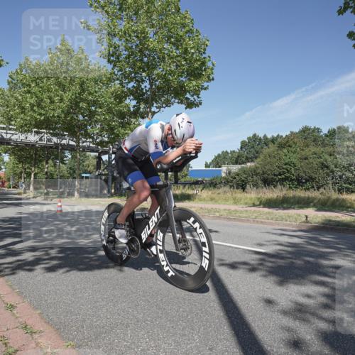 09.08.2026 - GEWOBA Citytriathlon Bremen Michael Burmester http://msf.ph/oto/9954473 09.08.2026 12:03:19 Radfahren 657 meine-sportfotos.de