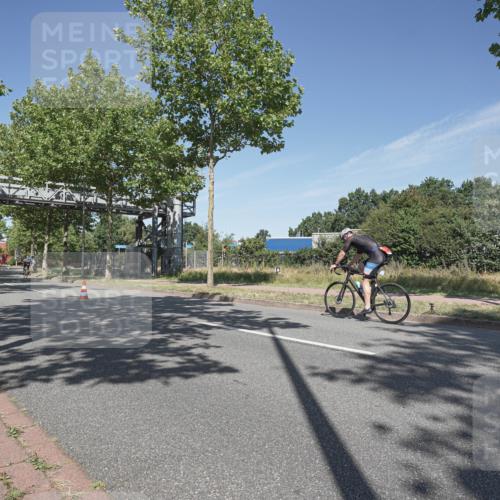 09.08.2026 - GEWOBA Citytriathlon Bremen Michael Burmester http://msf.ph/oto/9954477 09.08.2026 12:03:32 Radfahren 657 meine-sportfotos.de