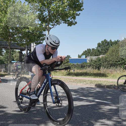 09.08.2026 - GEWOBA Citytriathlon Bremen Michael Burmester http://msf.ph/oto/9954480 09.08.2026 14:32:59 Radfahren 9, 19, 38, 148, 257, 302, 349 meine-sportfotos.de