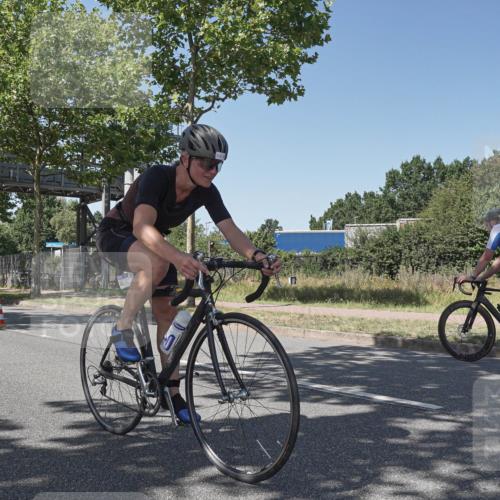 09.08.2026 - GEWOBA Citytriathlon Bremen Michael Burmester http://msf.ph/oto/9954492 09.08.2026 14:33:07 Radfahren 9, 19, 38, 148, 257, 302, 349, 354 meine-sportfotos.de