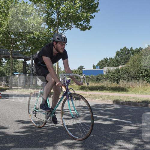 09.08.2026 - GEWOBA Citytriathlon Bremen Michael Burmester http://msf.ph/oto/9954509 09.08.2026 14:33:23 Radfahren 17, 86, 158, 179, 180, 232, 265, 395 meine-sportfotos.de