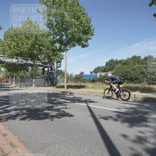 09.08.2026 - GEWOBA Citytriathlon Bremen Michael Burmester http://msf.ph/oto/9954516 09.08.2026 12:05:30 Radfahren 560, 562, 623, 757, 1110 meine-sportfotos.de