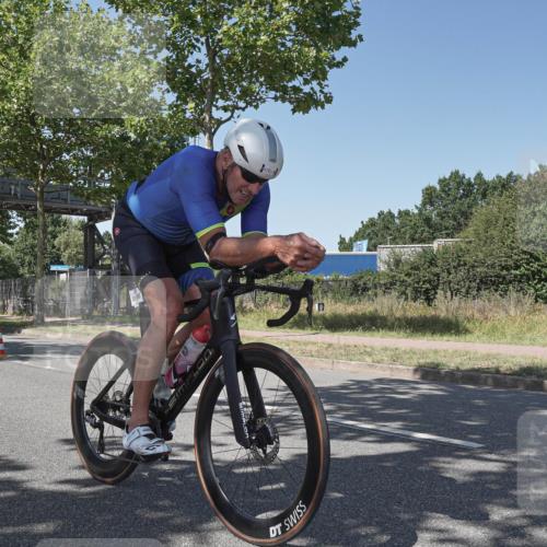 09.08.2026 - GEWOBA Citytriathlon Bremen Michael Burmester http://msf.ph/oto/9954535 09.08.2026 14:33:37 Radfahren 17, 38, 74, 82, 146, 218, 232, 263, 308, 371, 470 meine-sportfotos.de