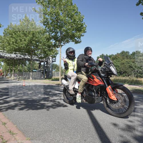 09.08.2026 - GEWOBA Citytriathlon Bremen Michael Burmester http://msf.ph/oto/9954536 09.08.2026 12:05:50 Radfahren 541, 694, 695, 696 meine-sportfotos.de