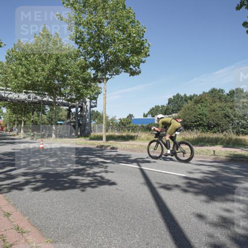 09.08.2026 - GEWOBA Citytriathlon Bremen Michael Burmester http://msf.ph/oto/9954542 09.08.2026 12:06:01 Radfahren 694 meine-sportfotos.de