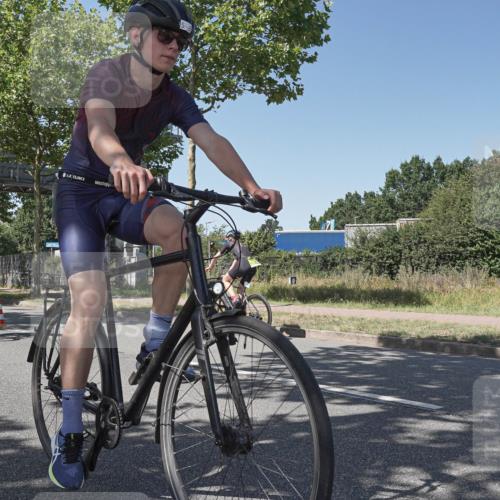 09.08.2026 - GEWOBA Citytriathlon Bremen Michael Burmester http://msf.ph/oto/9954555 09.08.2026 14:33:55 Radfahren 5, 43, 66, 82, 115, 146, 278, 285, 345, 371 meine-sportfotos.de
