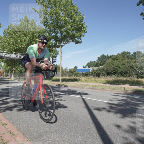 09.08.2026 - GEWOBA Citytriathlon Bremen Michael Burmester http://msf.ph/oto/9954561 09.08.2026 12:06:38 Radfahren 571, 612, 651, 707, 720 meine-sportfotos.de