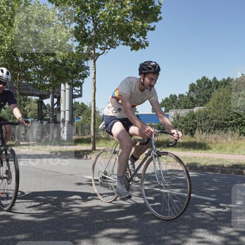 09.08.2026 - GEWOBA Citytriathlon Bremen Michael Burmester http://msf.ph/oto/9954564 09.08.2026 14:34:03 Radfahren 5, 43, 90, 115, 278, 285, 345 meine-sportfotos.de